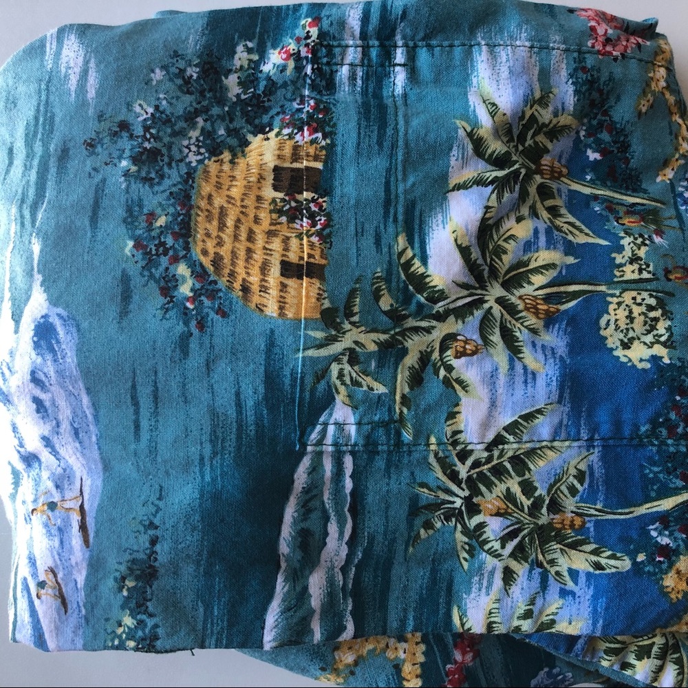 Hawaiian shirt // button down // hipster style